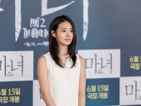 ‘마녀2’이후 보이지 않던 괴물 신인 신시아, 어디에 있나 했더니…