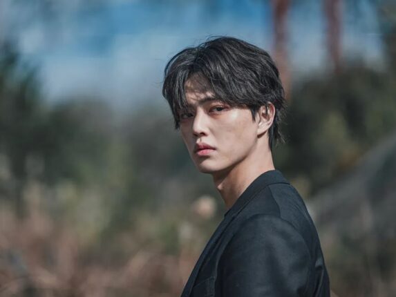 ‘스위트홈’은 왜 시즌 2, 3를 한걸까? ‘오징어 게임 2’도 불안하다