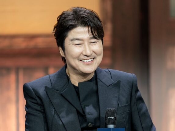 대 배우의 여유를 보여주는 송강호