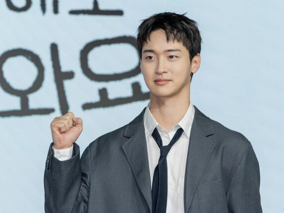 아름다운 청년 장동윤