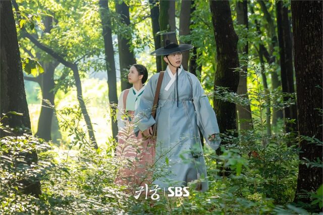10.4% 두자리 시청률 상승에 넷플릭스 1위하고 난리난 한국 사극
