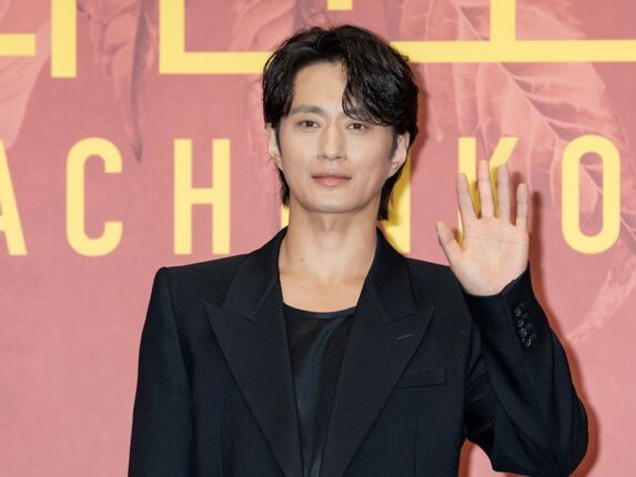 독특한 카리스마와 분위기를 가진 배우 김성규