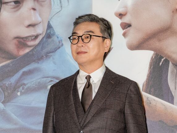 김의성은, 오직 김의성