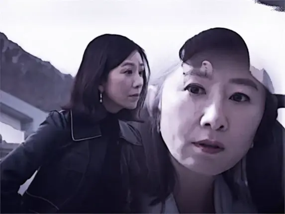 김희애가 촬영 당시 일부러 거리를 뒀던 후배 여배우