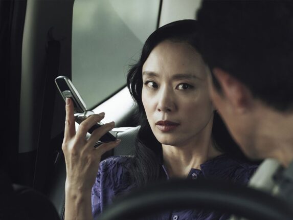 대한민국 최고 얼굴들의 버라이어티쇼라 난리난 이 영화