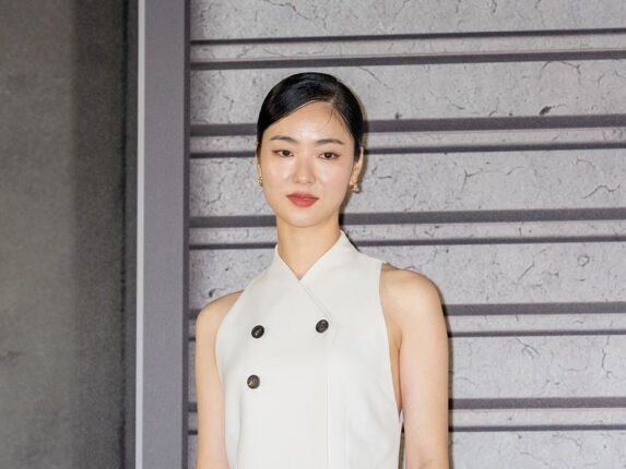 송혜교가 임지연 다음으로 만나기로 한 엄청난 여동생