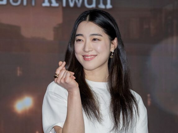 부드러운 미소, 최성은