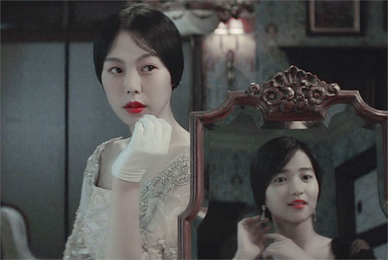'아가씨' 이 장면 때문에 사탕 회사가 엄청난 돈을 번 사연