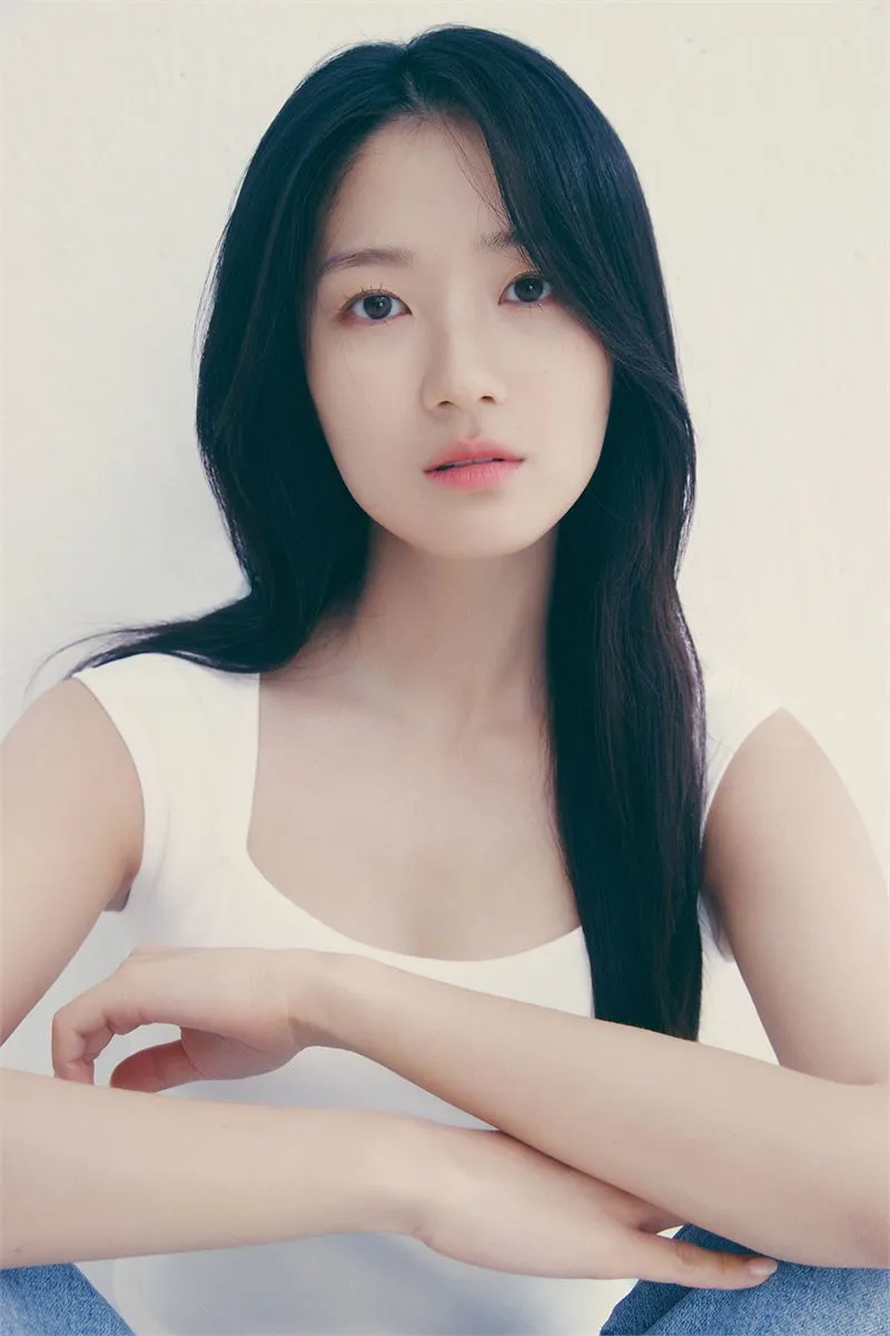 배우 김혜윤 - 사진(아티스트컴퍼니)