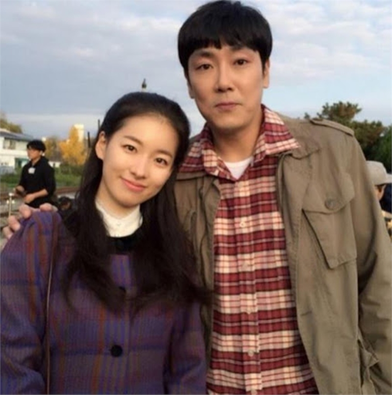너무 예뻐 정우성,이정재가 창업하자 마자 가장 먼저 영입한 1호  여배우