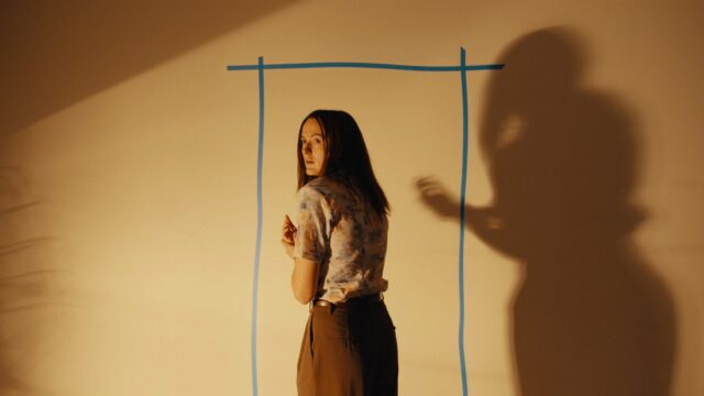 ‘백룸’ 리뷰: 유튜브를 뒤흔들던 공포 영화의 극장판…이 바닥은 쉽지 않다