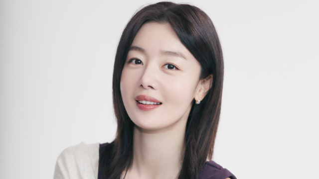 정상의 아이돌에서 신인배우로 다시 시작해 국민 여배우 되어가는 그녀