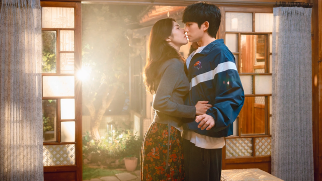 세계 2위 흥행 뒤에 숨은 누아르와 로맨스의 불협화음…’이런 엿같은 사랑’