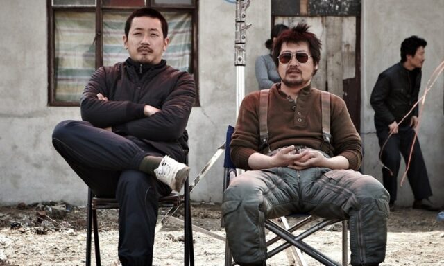 원래는 저예산 영화였는데, 찍다보니 100억원의 대작이 된 한국 영화